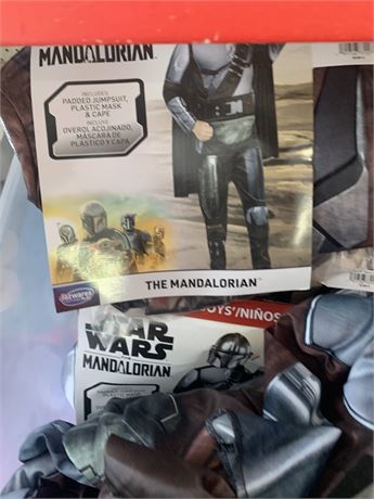 Tote of Halloween Costumes - The Mandalorian