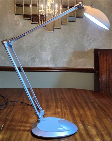 Adjustable LED Lamp