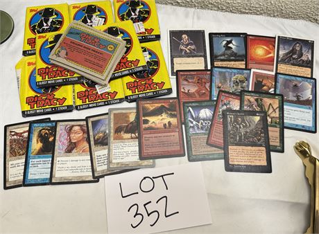 Topps Dick Tracy Collectible Cards & Magic Cards