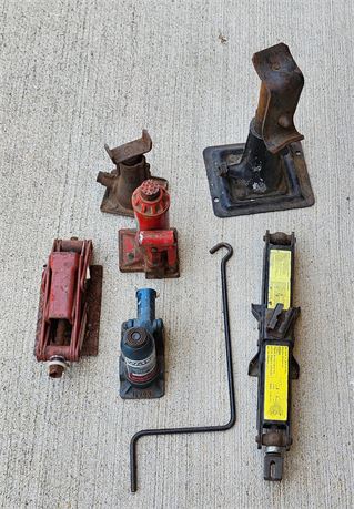 Metal Jacks Lot-Mostly Bottle Jacks