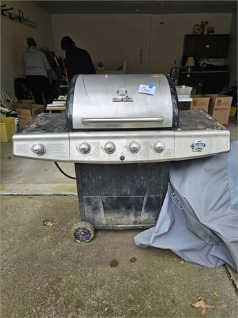 Char Broil Propane Grill with Side Burner