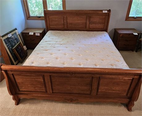 Cochrane King Size Bed