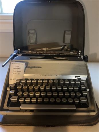 1960s Remington Fleetwing Portable Typewriter
