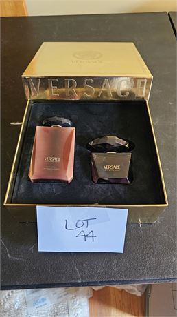 Versage Crystal Noir Perfume (Full) & Body Lotion (3/4 Full) Gift Set