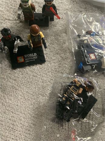 Sheng Youn Brand Mini Lego-Like Figures - Star Wars Like Character Lot of 5