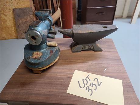 Oxwall Table Vise & Small Table Anvil