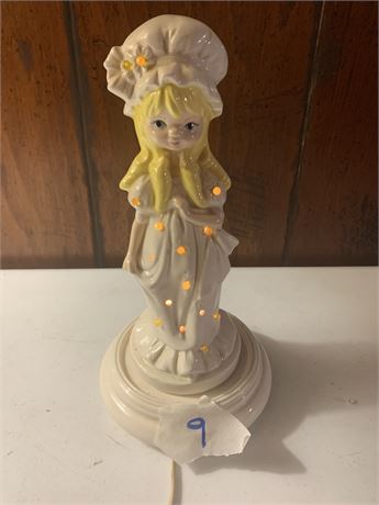 Vintage Ceramic Duncan Mold Lamp - 1970s Little Girl In Old-Fashioned Nightgown