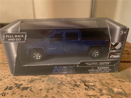 Motormax 2017 Chevrolet Silverado 1500 LT Z71 Crew Cab Collectible Diecast Truck