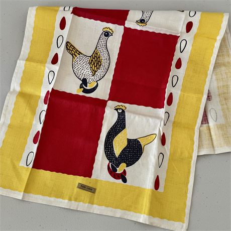 Adorable NOS 1970s 100% Linen Hen/Chicken/Foul Kitchen Towel