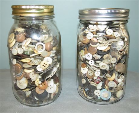 2 Jars of Buttons