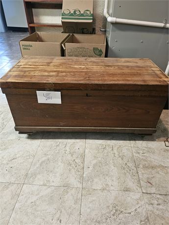 Wood Cedar Chest
