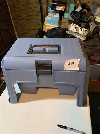 Rubbermaid Step Stool/Storage Box Combo