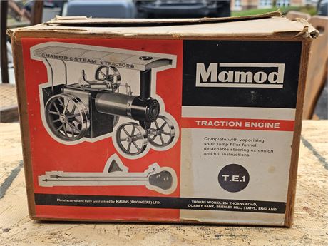 Mamod Traction Engine with Original Box