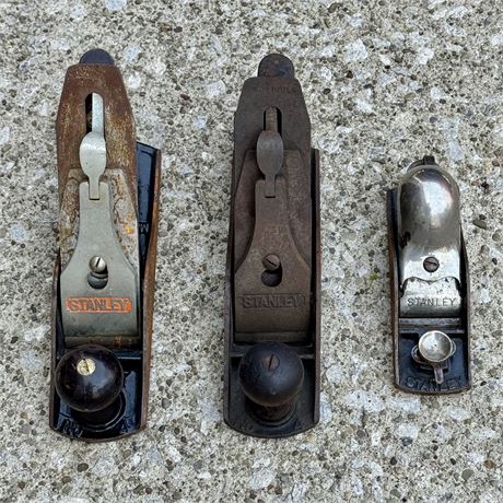 Collection of Stanley Wood Planes - Bailey No. 4 and Early Pat. Date