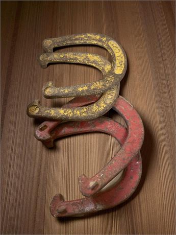 Vintage Metal Horseshoe Lot of 4