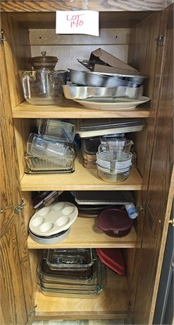 Cupboard Cleanout- Mixed Bakeware, Sheets, Bread, Cake & Pie Pans, Muffin Pan &