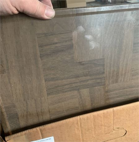 Decorative Metal 4-Tier Shelving Unit W/Woodgrain Pattern