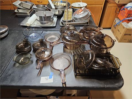 Brown Pyrex Visionware Pots / Pans & Baking Dishes