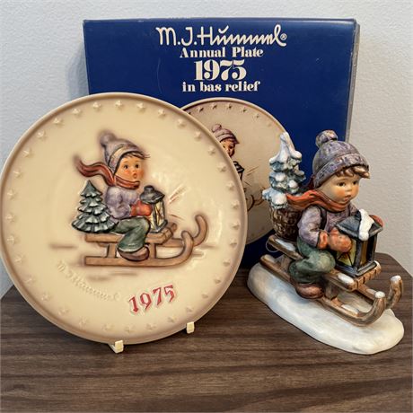 Hummel Goebel Ride Into Christmas Figurine TM5 & 1975 Annual Plate