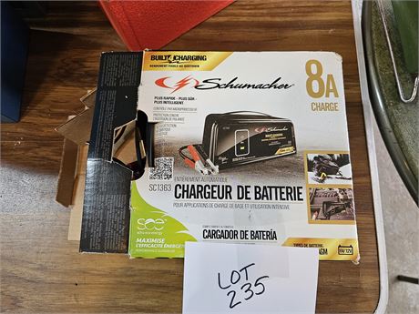 Schumaker 8A Battery Charger in Box