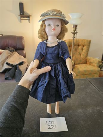 Vintage Madame Alexander Cissy Doll