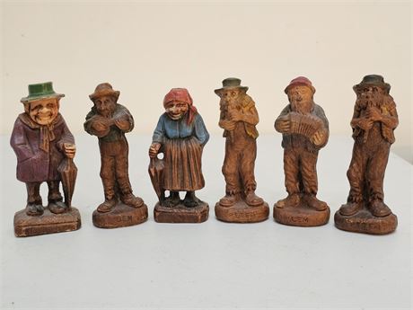 Vintage Mixed Figurine Lot:Hillbilly Band Pete/Lem&Ben/Old Man & Lady with Paper