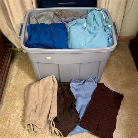 Tote FILLED w/ Mens and Womens Sweaters -Size  L, XL - Vintage, Wool, Fashion
