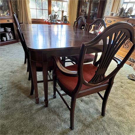 Vintage Mahogany Dining Table w/ 5 Chairs and 2 Leaves