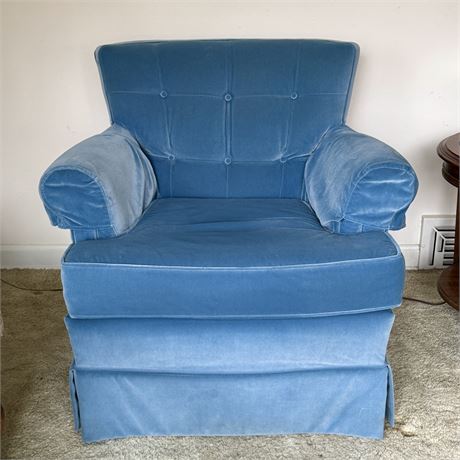 Light Blue Velvet Tufted Side Chair - 32"W x 29"T