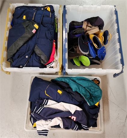 Totes of Kid 's Clothing
