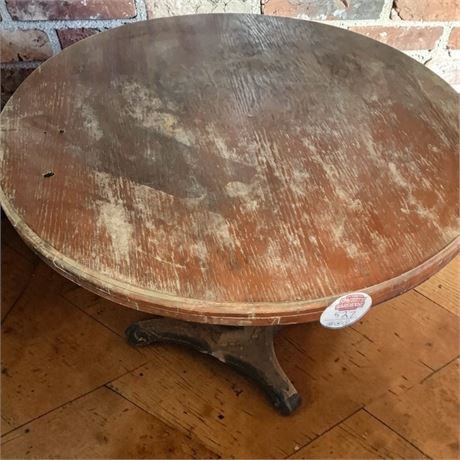 Round Oak Dining Table