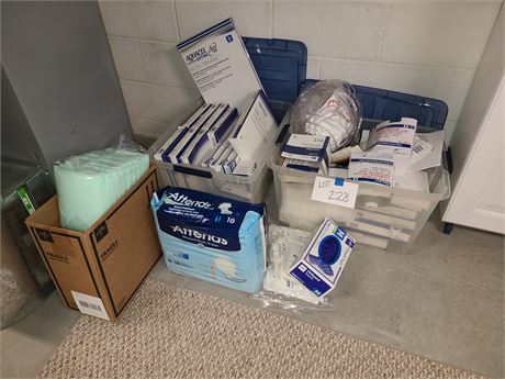 Mixed Medical Supplies:Gauze/Gloves/Attends Sz 18 & More