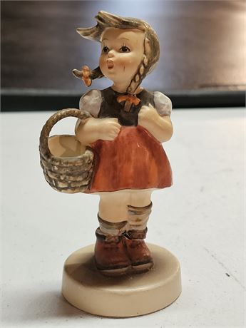 Hummel "Little Shopper" Figurine 96