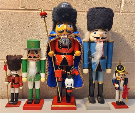 5 Nutcrackers