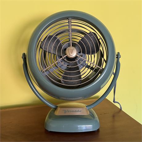 Vornado VF20 Vintage Air Circulator Fan