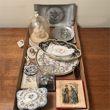 Flat of Mixed Antique and Vintage Collectibles