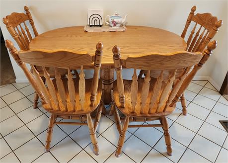 Wood Dinette set, 4 chairs