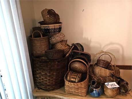 Large Amount Of Mixed Wicker Baskets : Different Sizes - Styles - Materials