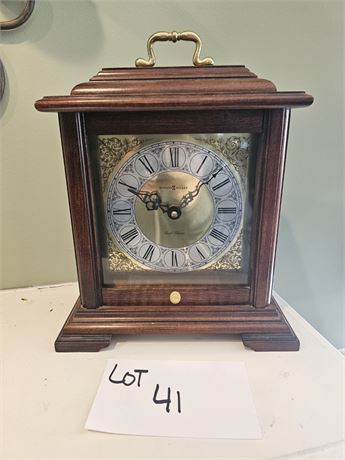 Howard Miller Dual Chime Wood Battery Op Mantle Clock