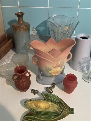 Majolica Corn On The Cob Dish, Hull Pottery Magnolia Vase, Shawnee Pottery Vase