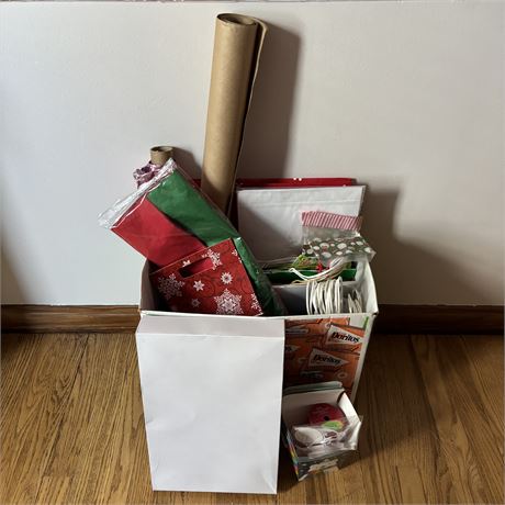 Christmas Wrappings - Gift Bags, Tissues Paper, Etc.