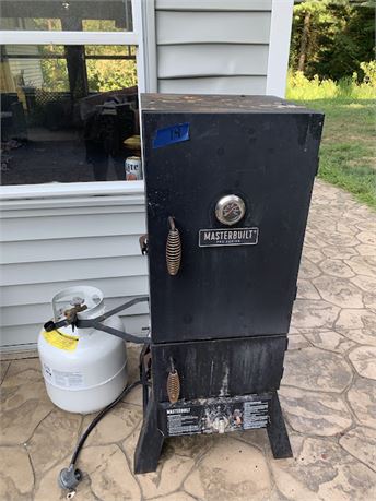 Masterbuilt Pro Series 2 Door Propane Cabinet Smoker