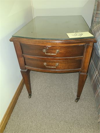 Hammary Wood End Table with Glass Protective Top