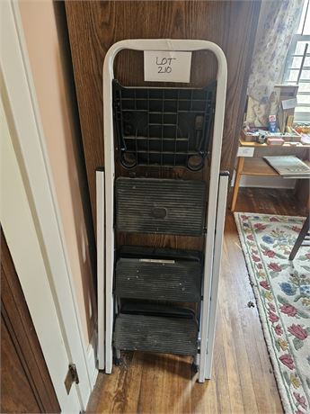 Tricam Step Ladders: 3‑Ft Ladder & 2‑Ft Ladder