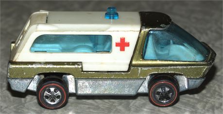 Hot Wheels Redlines Ambulance