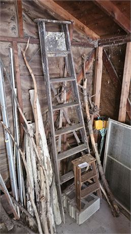 8ft Wood Ladder & 2ft Ladder