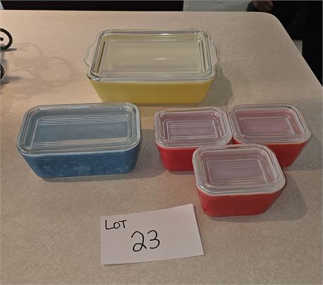 Pyrex Refrigerator Dish Set Of 5