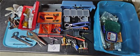 Mixed Tool Lot: Mixed Hand Tools & Hardware
