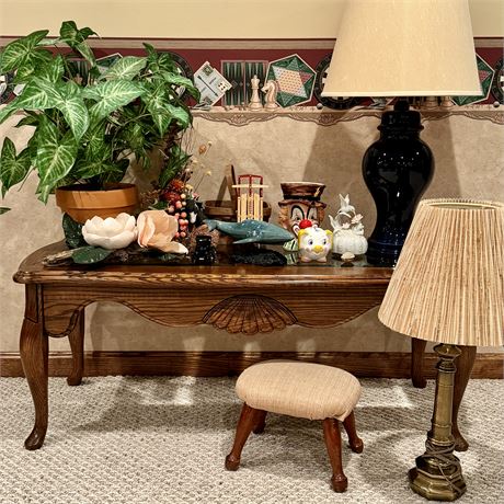 Nice Decor Lot w/ Lamps, Collectibles, Artificial Plant and More