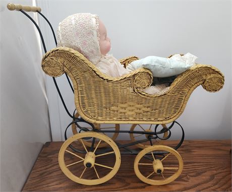 Vintage Victorian Style Carriage W/Doll